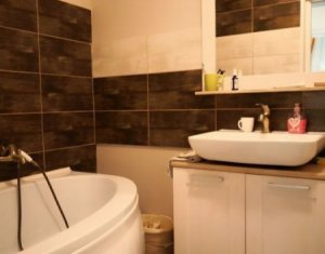 Appartement 3 chambres à vendre dans Floresti