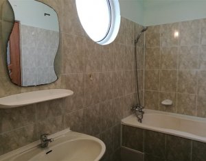 Appartement 3 chambres à louer dans Cluj-napoca, zone Manastur