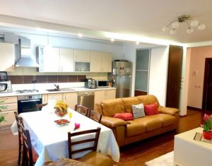 Appartement 4 chambres à louer dans Cluj-napoca, zone Buna Ziua