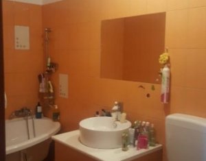 Appartement 3 chambres à vendre dans Floresti