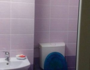 Appartement 3 chambres à vendre dans Cluj-napoca, zone Intre Lacuri