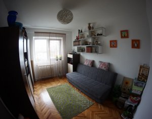 Appartement 3 chambres à vendre dans Cluj-napoca, zone Intre Lacuri