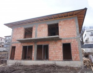 Maison 4 chambres à vendre dans Cluj-napoca, zone Manastur