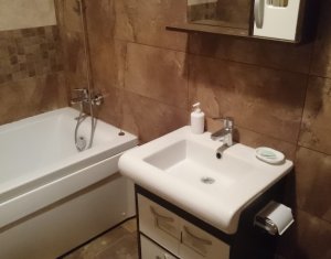 Appartement 3 chambres à vendre dans Floresti