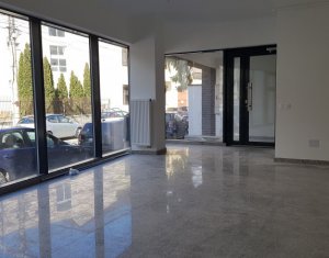 Espace Commercial à louer, 45m2 dans Cluj-napoca, zone Centru