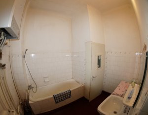 Maison 4 chambres à vendre dans Cluj-napoca, zone Zorilor