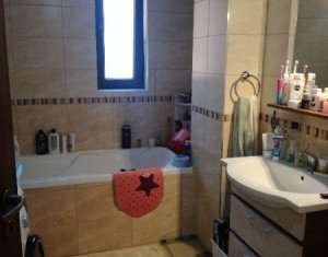 Appartement 3 chambres à vendre dans Floresti