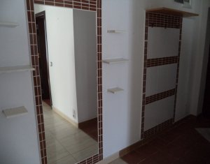 Appartement 3 chambres à louer dans Floresti