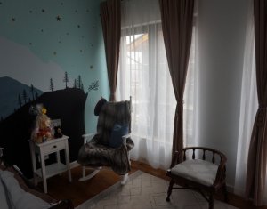 Maison 4 chambres à vendre dans Cluj-napoca, zone Dambul Rotund