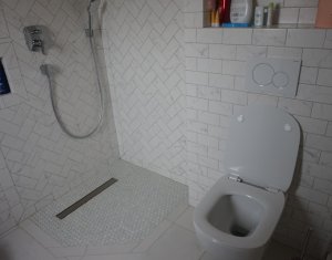 Maison 4 chambres à vendre dans Cluj-napoca, zone Dambul Rotund