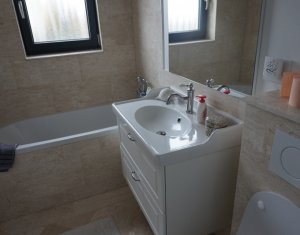 Maison 4 chambres à vendre dans Cluj-napoca, zone Dambul Rotund