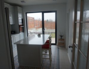 Maison 4 chambres à vendre dans Cluj-napoca, zone Dambul Rotund