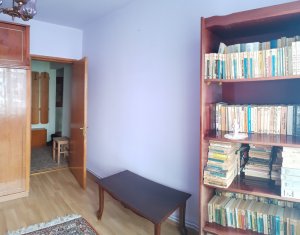 Appartement 4 chambres à vendre dans Cluj-napoca, zone Andrei Muresanu