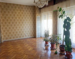 Bureau à louer, 145m2 dans Cluj-napoca, zone Centru