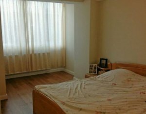 Appartement 3 chambres à vendre dans Cluj-napoca, zone Manastur