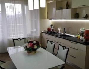 , 460m2 dans Cluj-napoca, zone Zorilor