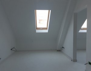 Bureau à louer dans Cluj-napoca, zone Centru