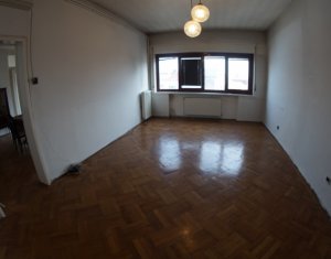 Appartement 5 chambres à vendre dans Cluj-napoca, zone Centru