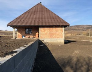 Nyaralók eladó on Barai