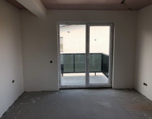 Maison 4 chambres à vendre dans Floresti