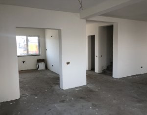 Maison 4 chambres à vendre dans Floresti