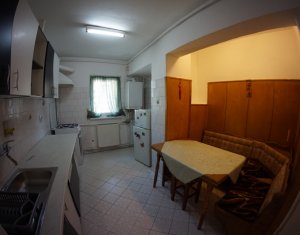 Appartement 3 chambres à louer dans Cluj-napoca, zone Marasti