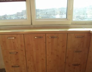 Appartement 3 chambres à louer dans Cluj-napoca, zone Manastur