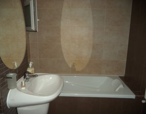 Appartement 3 chambres à louer dans Cluj-napoca, zone Manastur