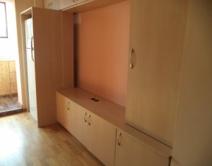 Appartement 3 chambres à louer dans Cluj-napoca, zone Manastur