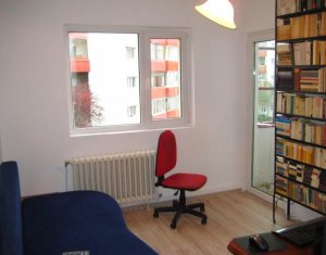 Lakás 4 szobák eladó on Cluj-napoca, Zóna Manastur