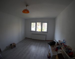 Lakás 3 szobák eladó on Cluj-napoca, Zóna Manastur