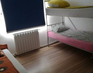 Ház 5 szobák kiadó on Sannicoara