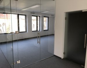 Bureau à vendre, 203.67m2 dans Cluj-napoca, zone Centru