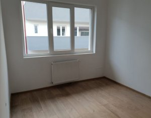 Ház 4 szobák eladó on Floresti