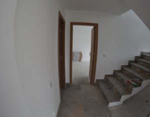 Maison 4 chambres à vendre dans Sannicoara