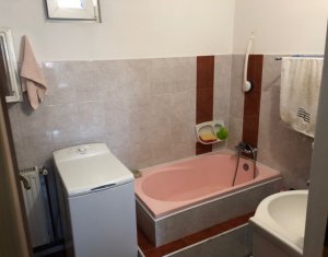 Maison 3 chambres à vendre dans Floresti