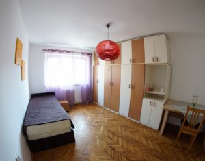 Appartement 4 chambres à louer dans Cluj-napoca, zone Manastur