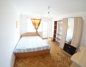Appartement 4 chambres à louer dans Cluj-napoca, zone Manastur