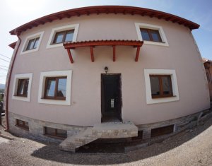 , 215m2 dans Cluj-napoca, zone Buna Ziua