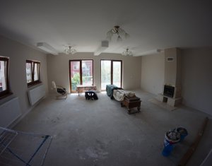 Maison 4 chambres à vendre dans Cluj-napoca, zone Buna Ziua
