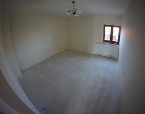 Maison 4 chambres à vendre dans Cluj-napoca, zone Buna Ziua