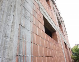 Maison 5 chambres à vendre dans Cluj-napoca, zone Baciu
