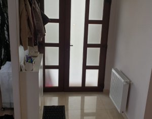 Maison 6 chambres à louer dans Cluj-napoca, zone Europa