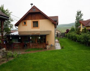 Maison 4 chambres à vendre dans Chinteni
