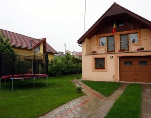 Maison 4 chambres à vendre dans Chinteni