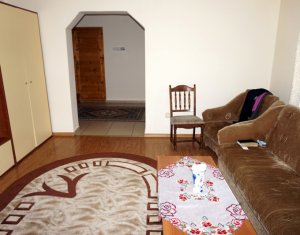 Maison 4 chambres à vendre dans Chinteni