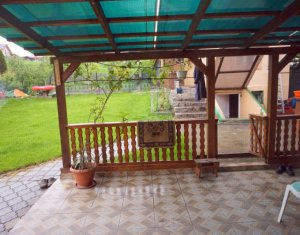 Maison 4 chambres à vendre dans Chinteni