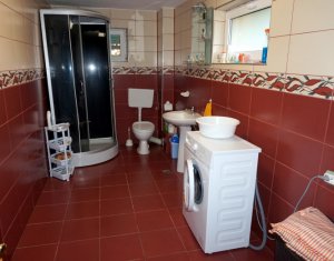 Maison 4 chambres à vendre dans Chinteni