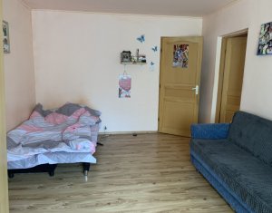 Appartement 3 chambres à vendre dans Cluj-napoca, zone Plopilor