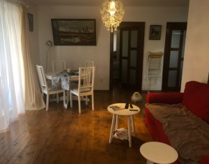 Appartement 3 chambres à louer dans Floresti